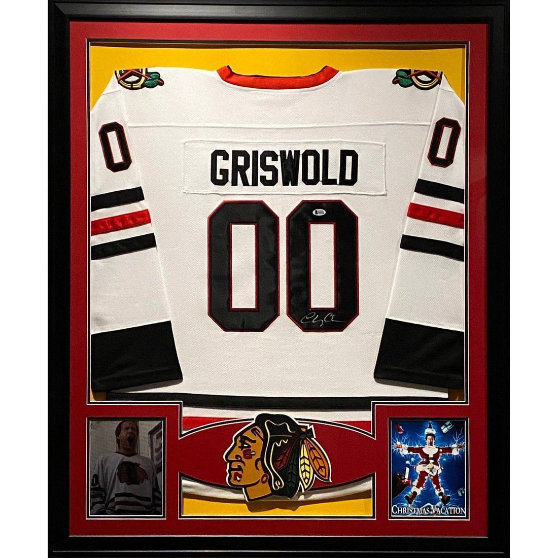 Framed Griswold Jersey Signed by Chevy Chase Beckett Authenticated Christmas Vacation (1 of 4)