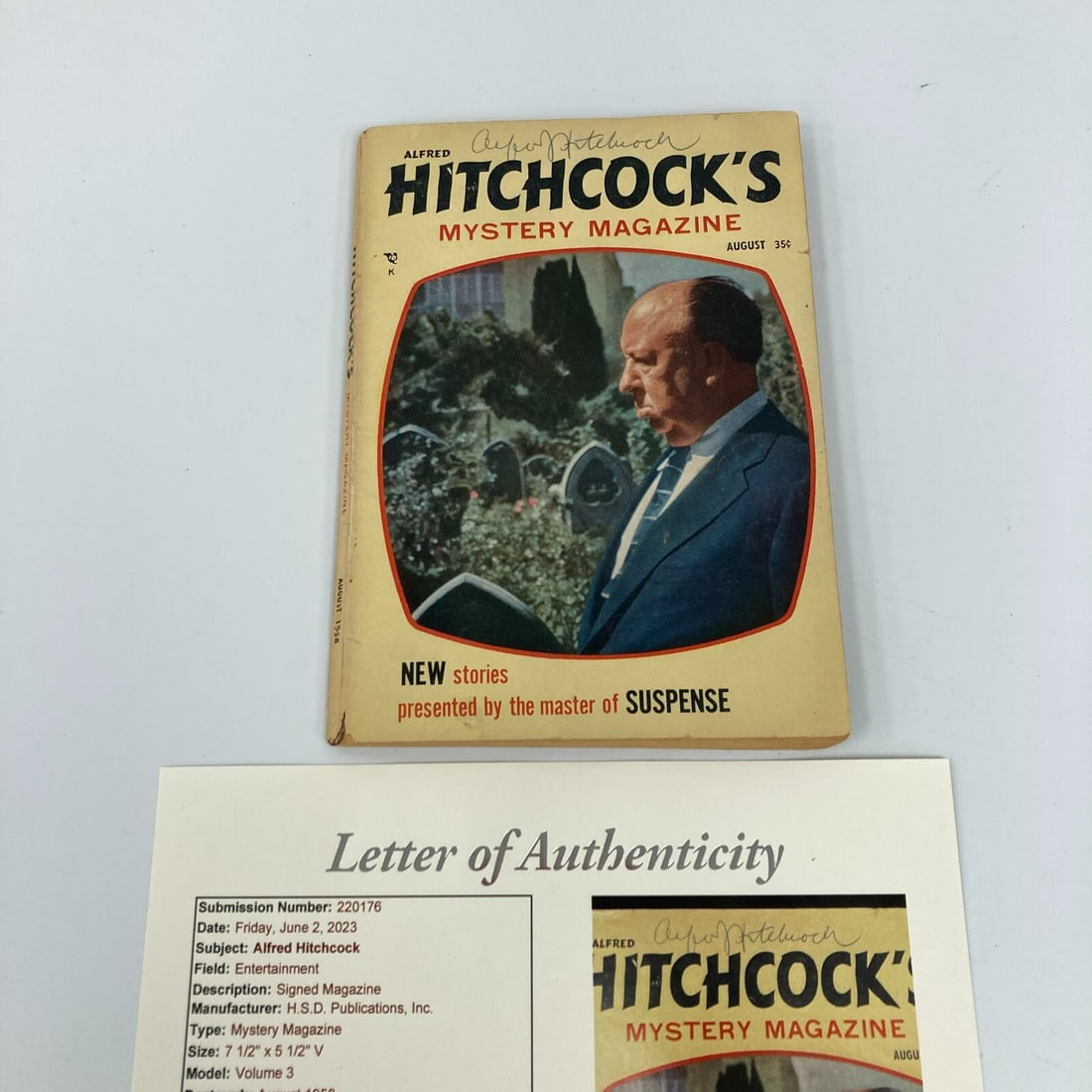Alfred Hitchcock Signed August 1958 Mystery Magazine with JSA COA (1 of 8)