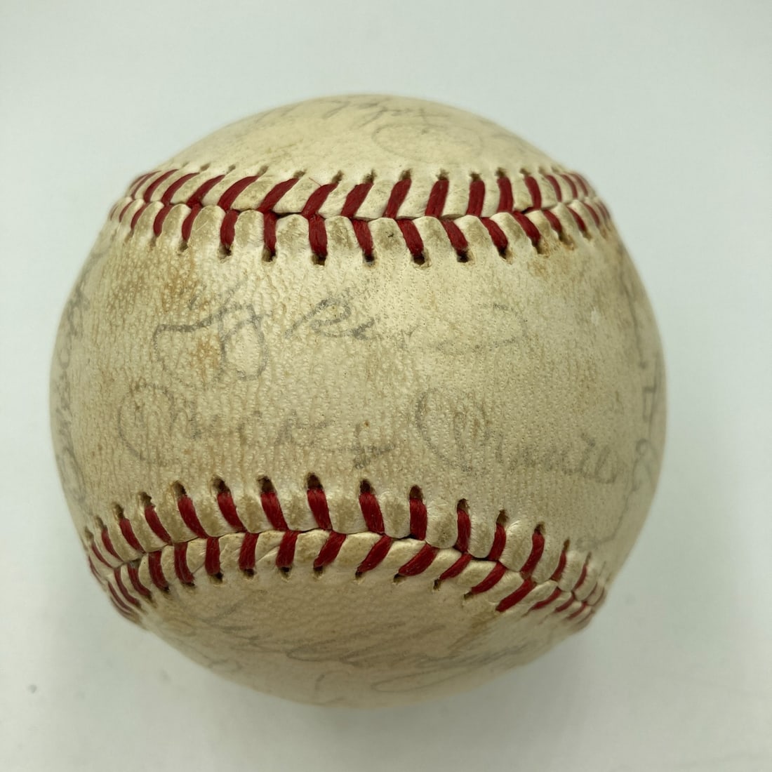 1962 New York Yankees Team Signed Baseball with Mickey Mantle JSA COA (1 of 12)