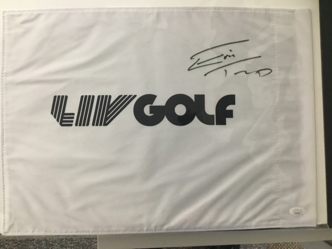 Eric Trump Autographed LIV Golf #18 Pin Flag JSA Authenticated (1 of 4)