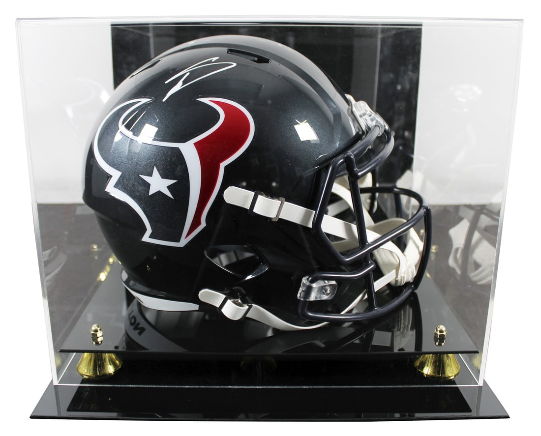 Stefon Diggs Signed Houston Texans Full Size Helmet with BAS Authentication: Stefon Diggs Signed Houston Texans Full Size Helmet with BAS Authentication This authentic full-size Riddell Speed replica helmet has been personally signed by Stefon Diggs, star wide receiver for