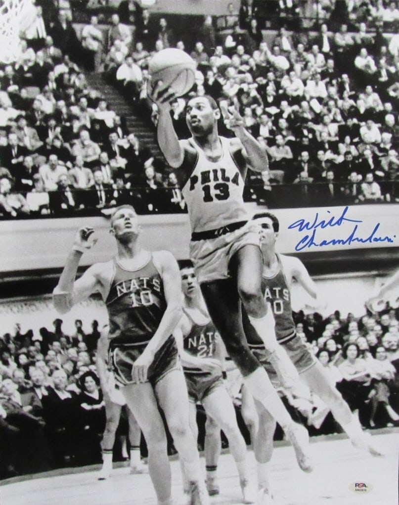 Wilt Chamberlain Autographed 16x20 Photo PSA/DNA Grade 10 (1 of 3)