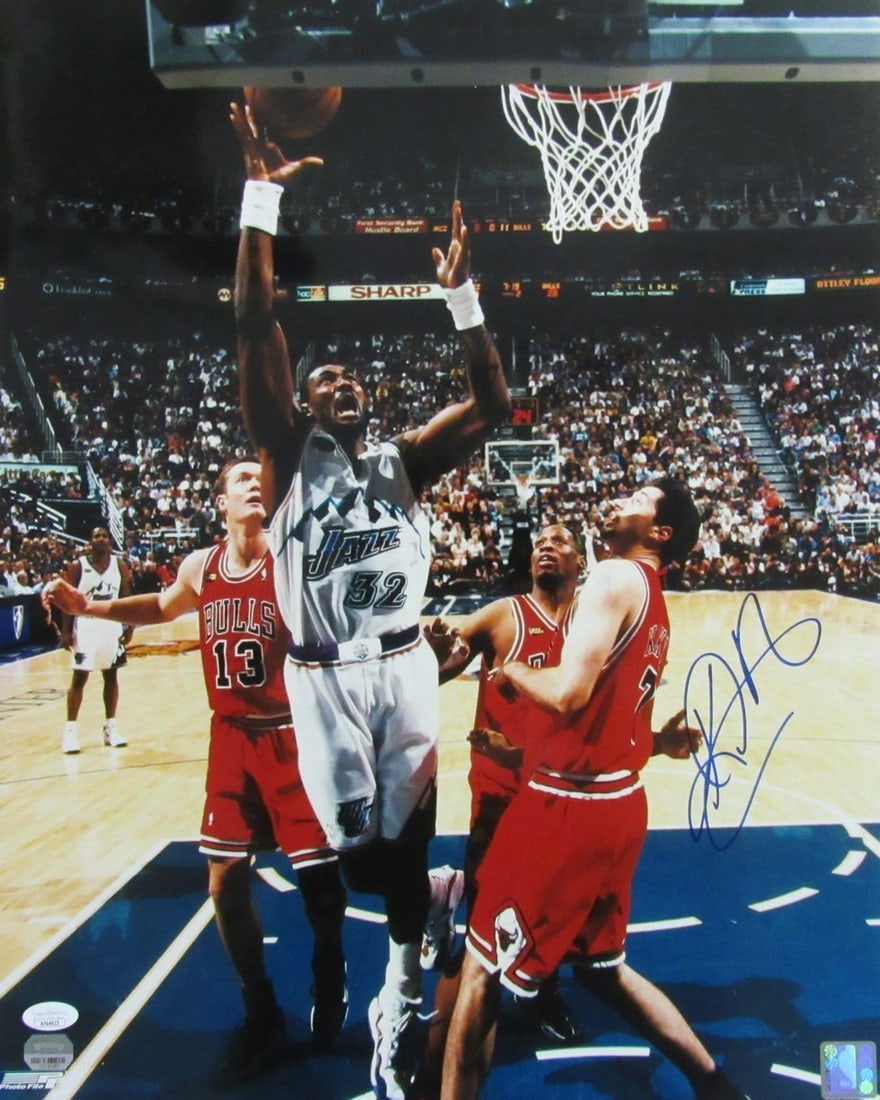Karl Malone Autographed 16x20 Photo Utah Jazz JSA Certified (1 of 3)