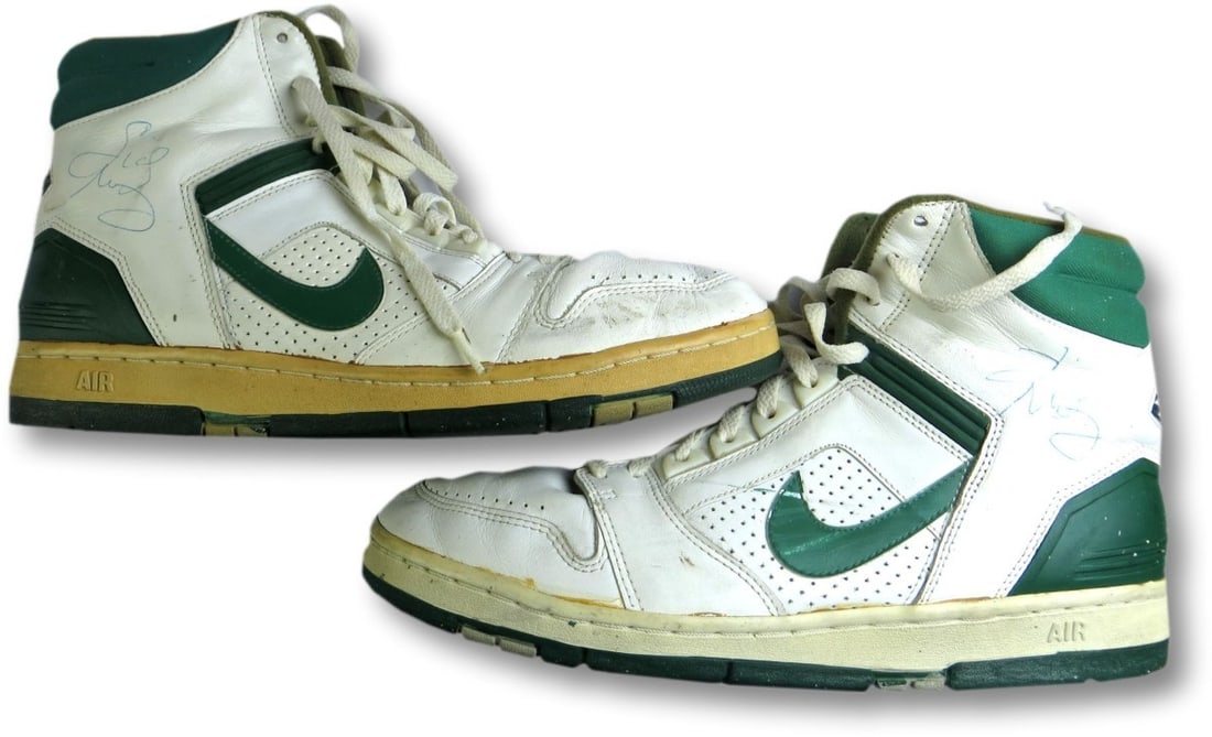 Sidney Moncrief Signed Game Used Shoes Milwaukee Bucks JSA Authenticated Pair (1 of 7)