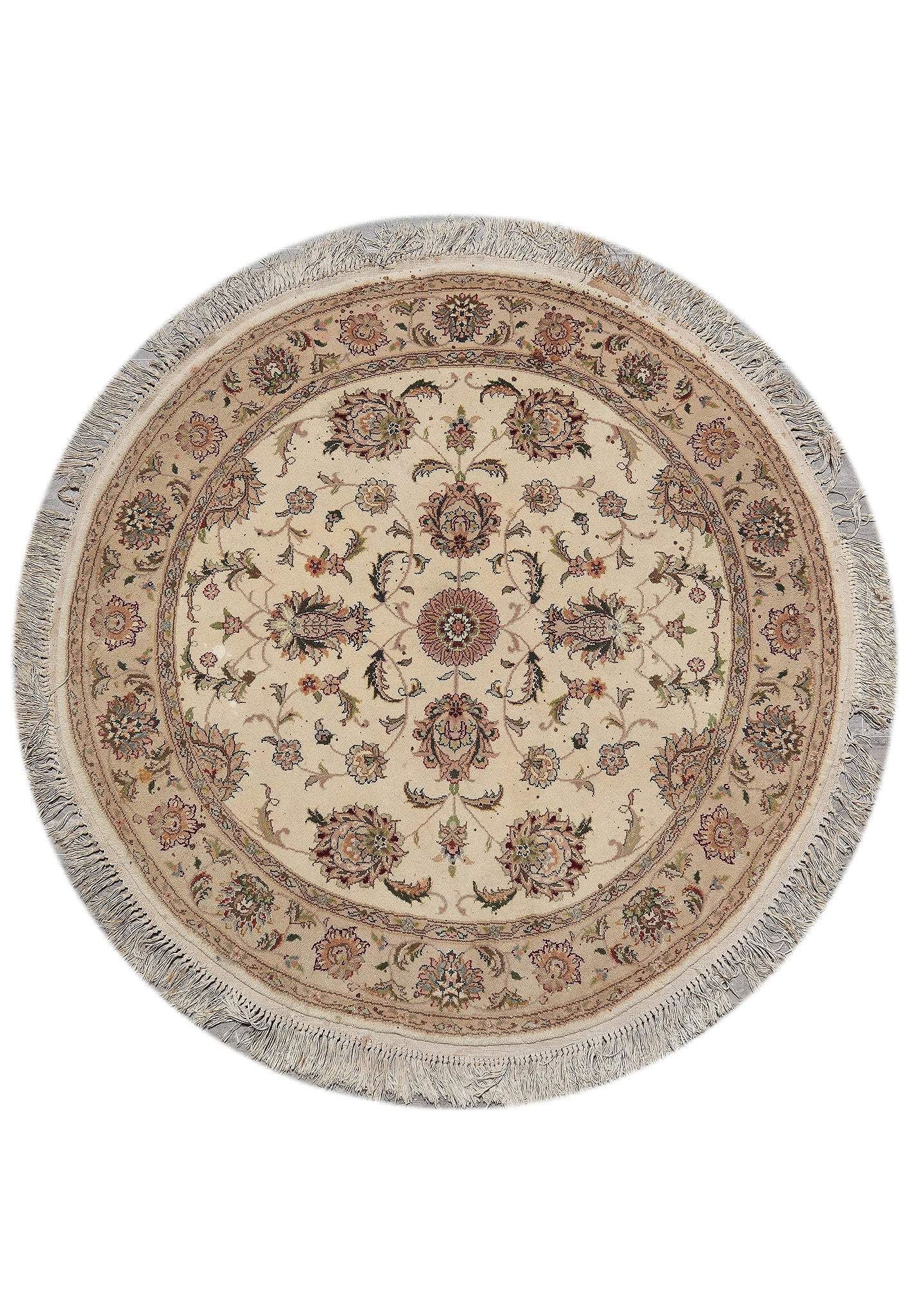 4 x 4 Feet Round Handmade Wool and Silk Ivory Mahal Design Rug: 4 x 4 Feet Round Handmade Wool and Silk Ivory Mahal Design Rug Free continental US Shipping This 4 x 4 feet round handmade rug is crafted from a blend of high-quality wool and silk, inspired by tradit