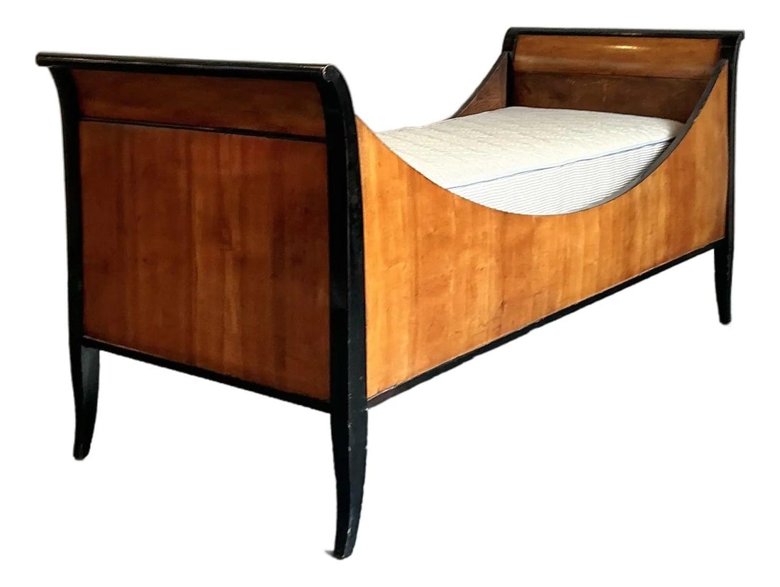 Italian Wooden Daybed in Boho Style Influenced by Biedermeier Design (1 of 10)