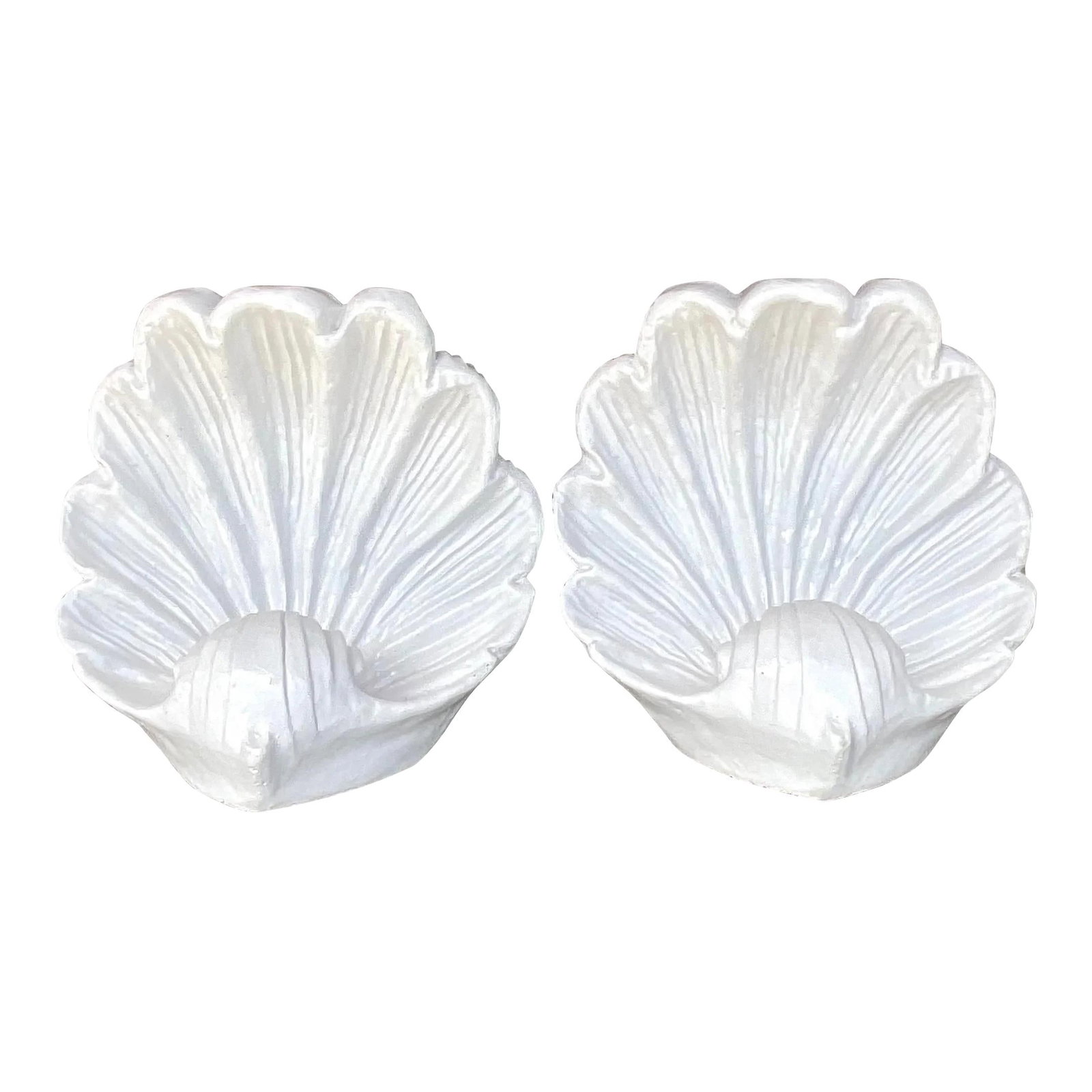 Chic Vintage White Ceramic Clam Shells Pair from Palm Beach (1 of 8)