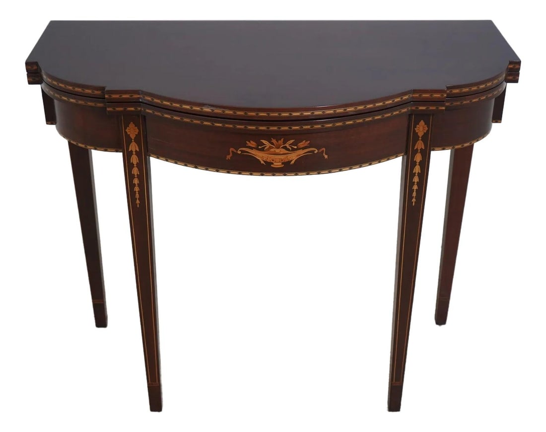 Elegant Mahogany Games Table with Satinwood Inlay (1 of 10)