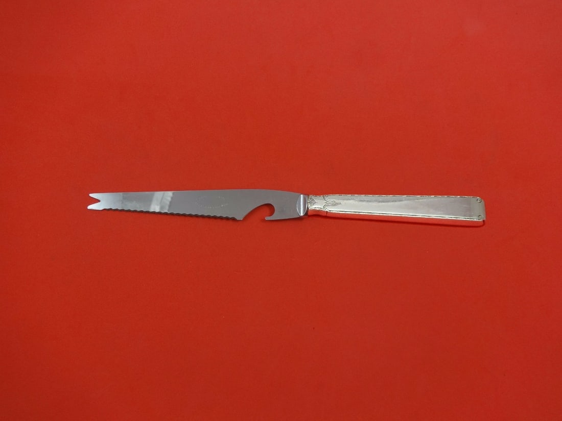 Towle Old Lace Sterling Silver Custom Bar Knife 9 1/8 inches: Towle Old Lace Sterling Silver Custom Bar Knife 9 1/8 inches Introducing the exquisite Old Lace Bar Knife by Towle, a stunning piece crafted from sterling silver. Measuring 9 1/8 inches, this custom-m