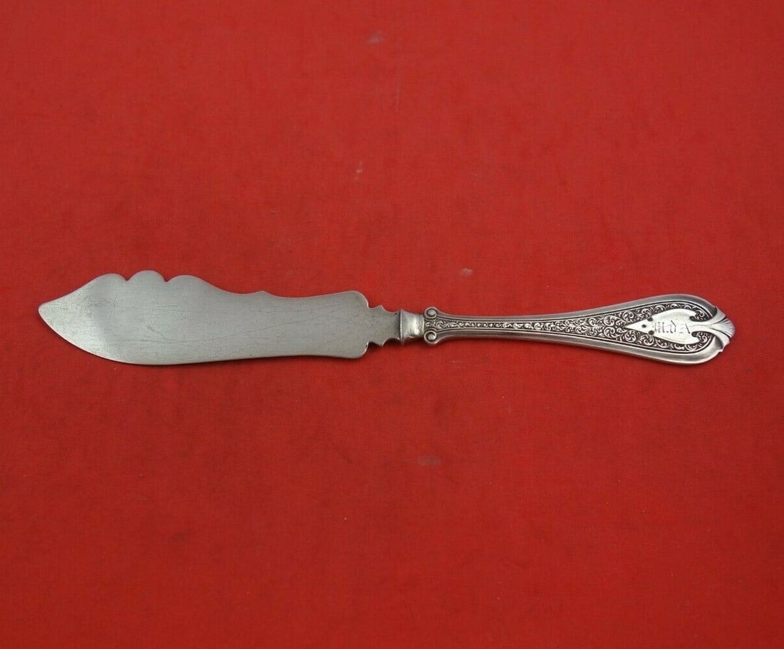 Wendt Florentine Sterling Silver Fish Knife 6 3/4 inches D and H Mark: Wendt Florentine Sterling Silver Fish Knife 6 3/4 inches D and H Mark Discover the elegance of the Florentine Fish Knife by Wendt, crafted from high-quality sterling silver. This exquisite piece featu