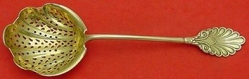 Grecian Pattern Gorham Sterling Silver Sugar Sifter Large Gold Wash 8.25in: Grecian Pattern Gorham Sterling Silver Sugar Sifter Large Gold Wash 8.25in This large sugar sifter from the Grecian pattern by Gorham is crafted from high-quality sterling silver, featuring a gold