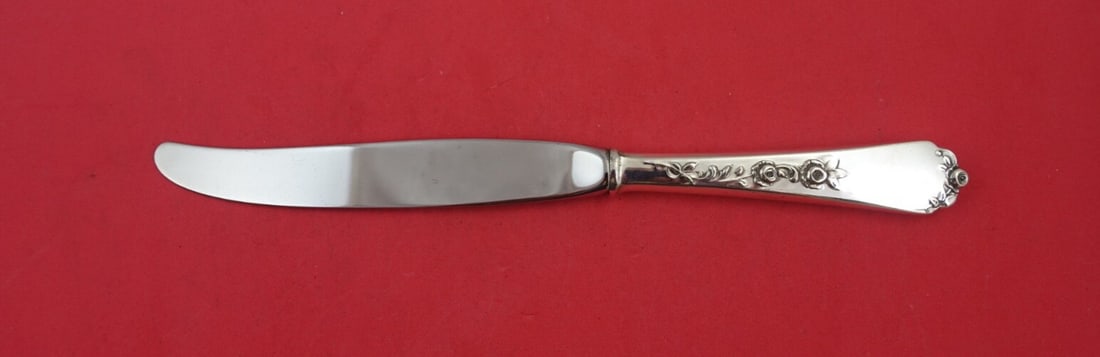 Wallace Meadow Rose Sterling Silver Dinner Knife 9 5/8": Wallace Meadow Rose Sterling Silver Dinner Knife 9 5/8" This elegant dinner knife is part of the Meadow Rose pattern by Wallace, crafted from high-quality sterling silver with a hollow handle and a du