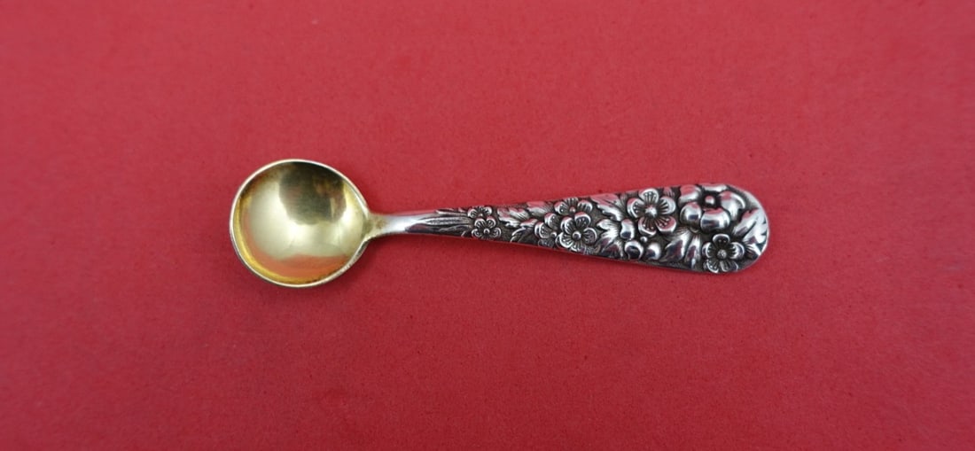 Shiebler Repousse Pattern Sterling Silver Gold Washed Salt Spoon 2 5/8 Inch (1 of 2)