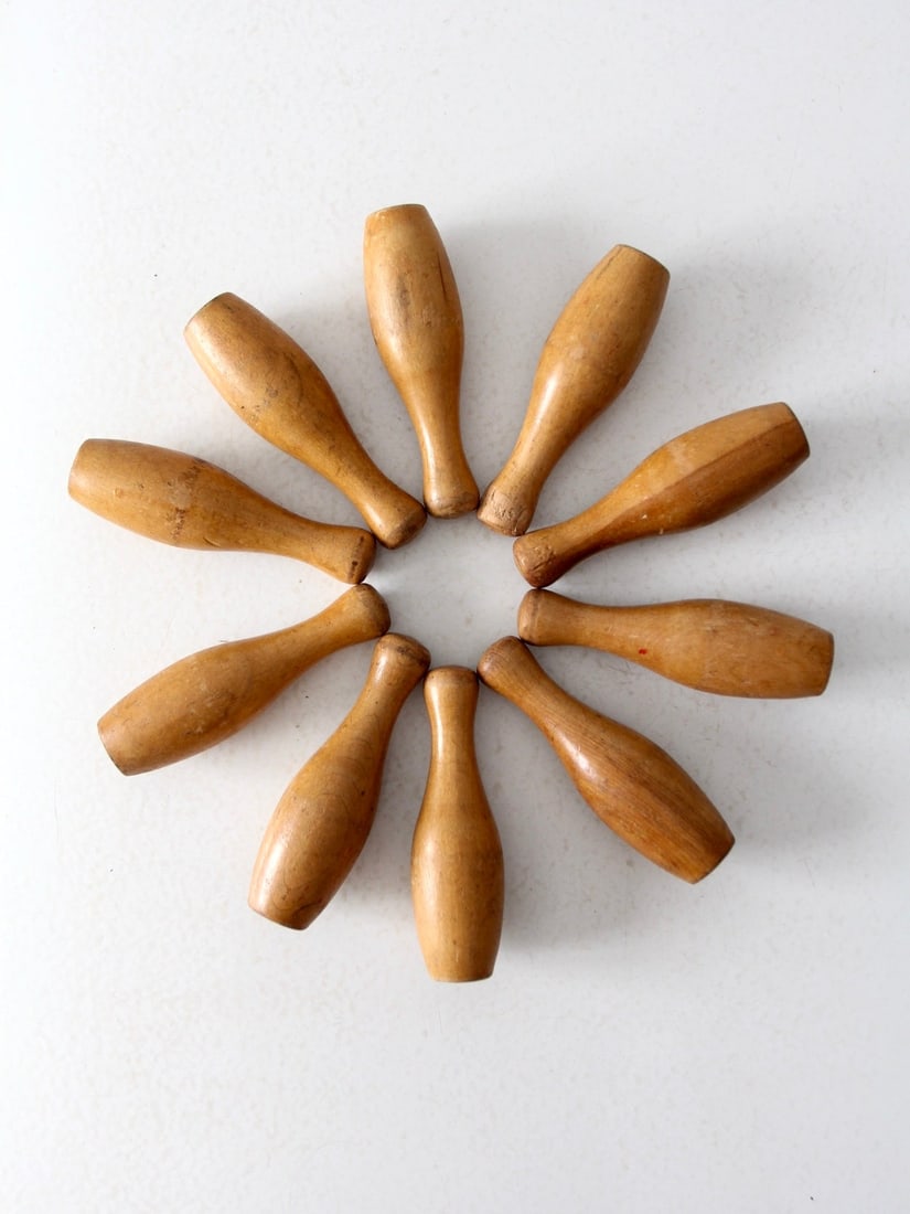 Early 20th Century Wooden Skittles Tabletop Bowling Pin Set for Decor (1 of 10)