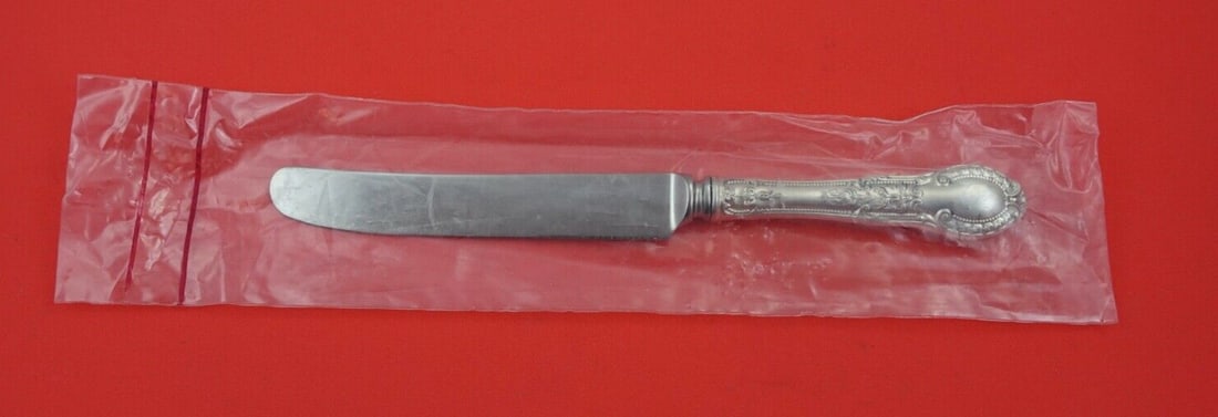 Gorham Tuileries Sterling Silver Knife 8 5/8 Old French Style: Gorham Tuileries Sterling Silver Knife 8 5/8 Old French Style This exquisite knife is part of the Tuileries pattern by Gorham, crafted from high-quality sterling silver with a hollow handle and a stai