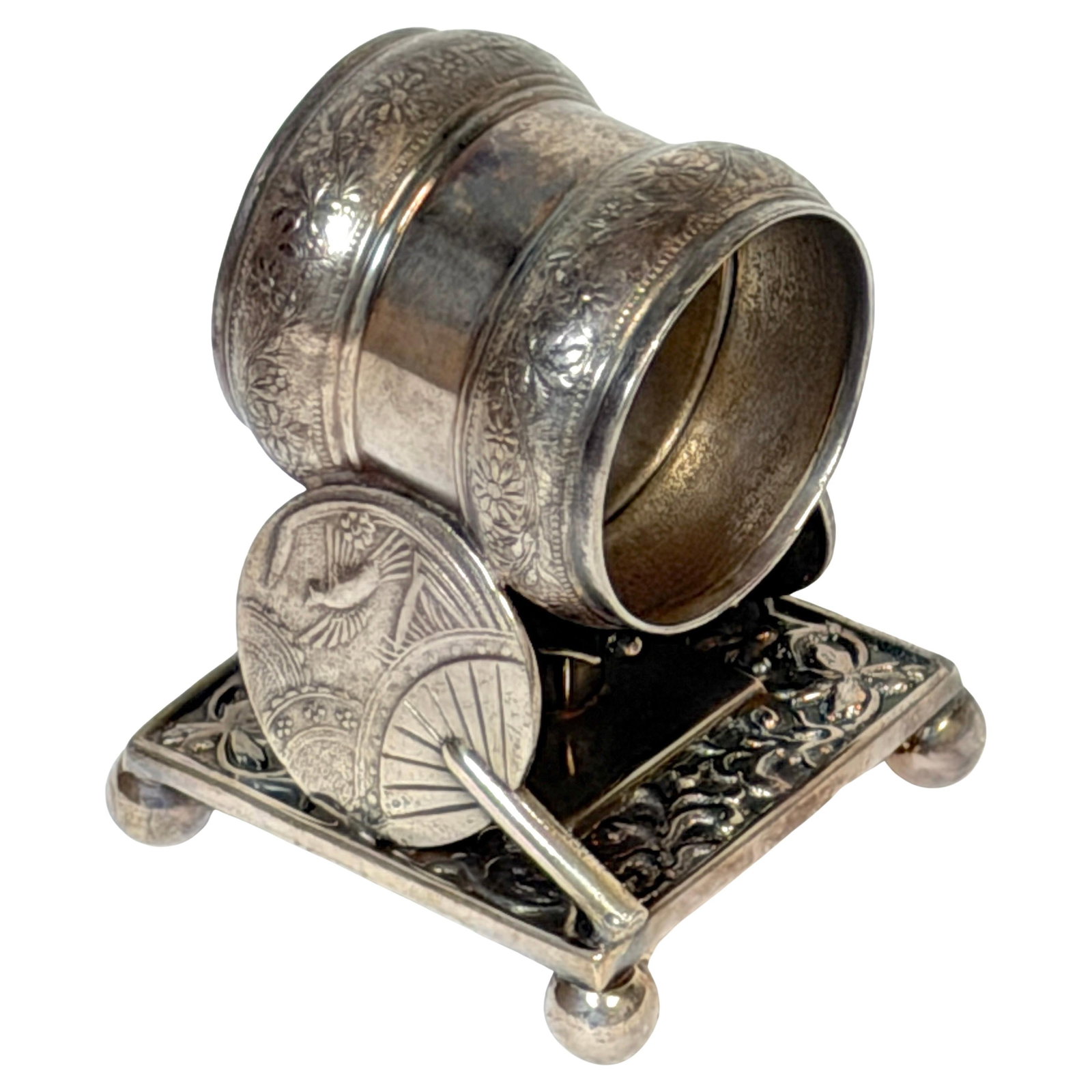 Silver-Plated Twin Fan Napkin Ring Japonisme Design by Meriden Silver Plate Co 1880s (1 of 10)