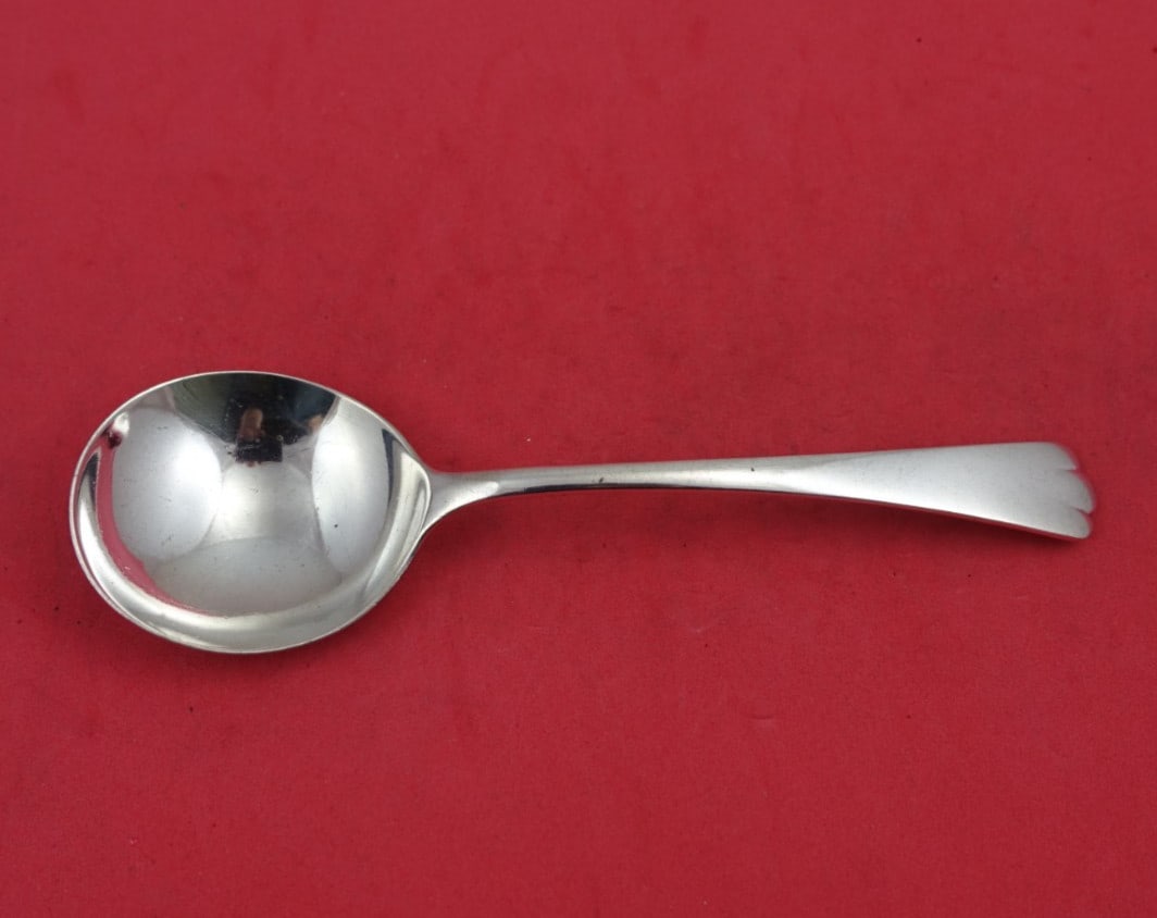 Frank Smith Winslow Sterling Silver Cream Soup Spoon 5 7/8": Frank Smith Winslow Sterling Silver Cream Soup Spoon 5 7/8" This exquisite cream soup spoon features the elegant Winslow pattern by Frank Smith, crafted from high-quality sterling silver (.925). Measu