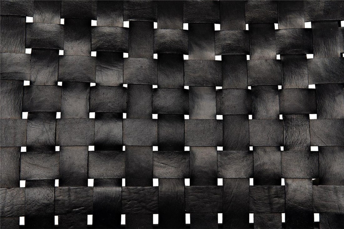 Noir Dede Transitional Dining Chair in Premium Leather: Noir Dede Transitional Dining Chair in Premium Leather Elevate your dining experience with the Noir Dede Dining Chair, expertly crafted from premium leather and teak. This chair combines a