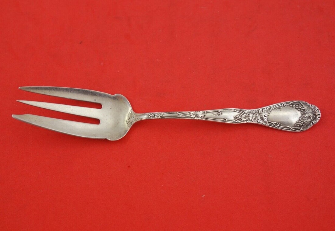 Grape Pattern Sterling Silver 3-Tine Pastry Fork 5.5 Inches (1 of 2)
