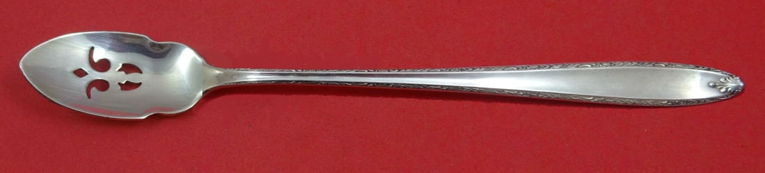 Alvin Southern Charm Sterling Silver Pierced Olive Spoon 7.5 Inch: Alvin Southern Charm Sterling Silver Pierced Olive Spoon 7.5 Inch Enhance your dining experience with this exquisite Southern Charm Olive Spoon by Alvin. Crafted from high-quality sterling silver, thi