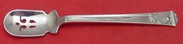 Tiffany & Co San Lorenzo Sterling Silver Custom Piccalilli Spoon 5 5/8 inches: Tiffany & Co San Lorenzo Sterling Silver Custom Piccalilli Spoon 5 5/8 inches This exquisite piccalilli spoon is crafted from sterling silver and features the elegant San Lorenzo pattern by Tiffany &