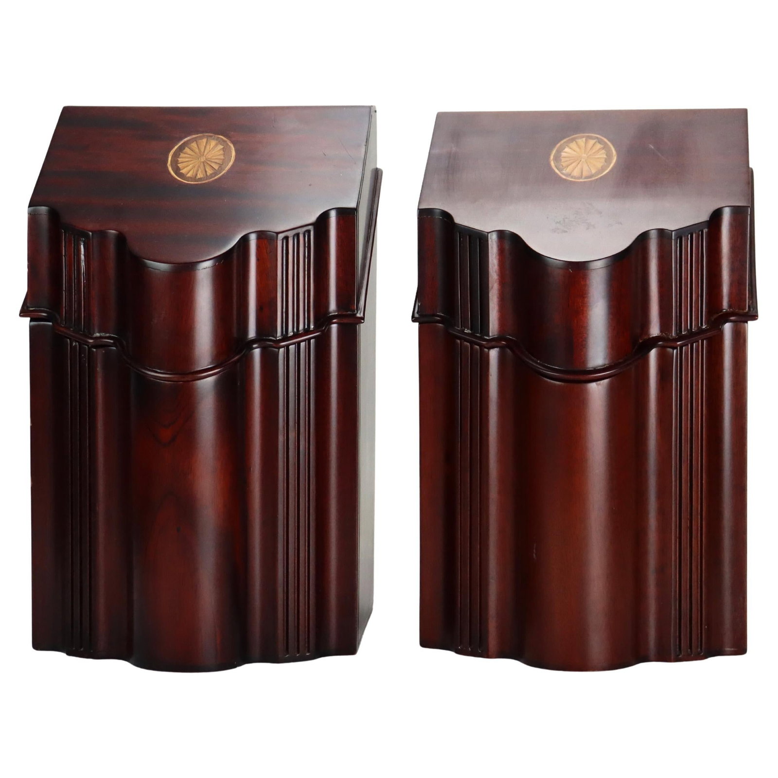 Set of 2 Mahogany English Knife Boxes with Inlaid Patera 20th Century (1 of 13)
