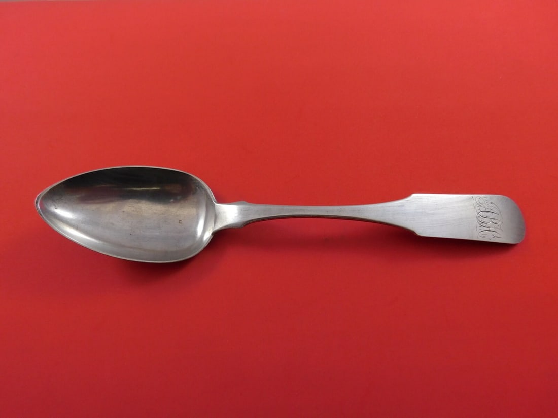 Kirk Fiddleback Silver Serving Spoon 8 Early 10.15 Mark: Kirk Fiddleback Silver Serving Spoon 8 Early 10.15 Mark This exquisite serving spoon showcases the elegant Fiddleback pattern by Kirk, a renowned maker of fine silver. Crafted from high-quality silver