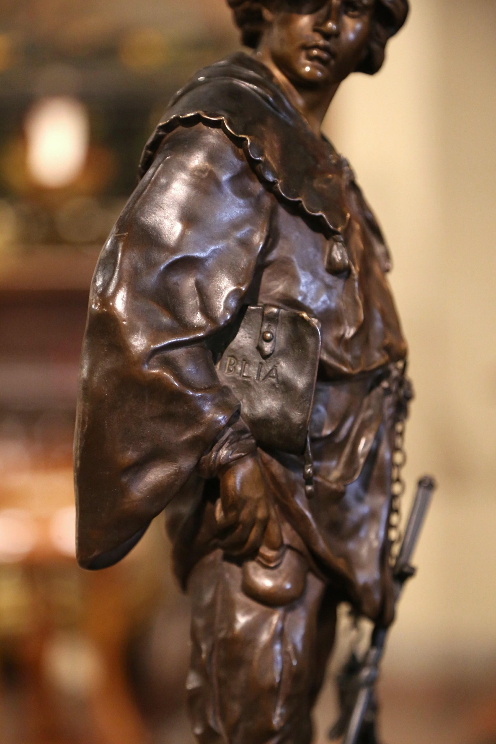 19th Century E. Picault Bronze Sculpture Escholier on Marble Base - 10