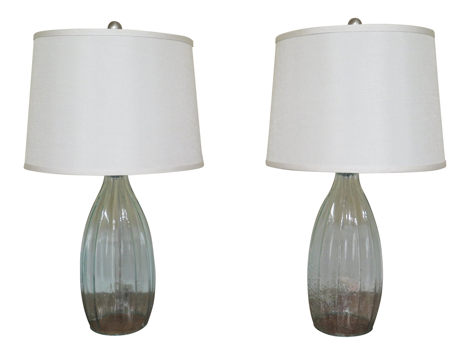 Elegant Pair of Modern Blown Glass Table Lamps with Shades: Elegant Pair of Modern Blown Glass Table Lamps with Shades This stunning pair of modern design table lamps features a sleek blown glass construction, offering a touch of elegance to any space. Each la