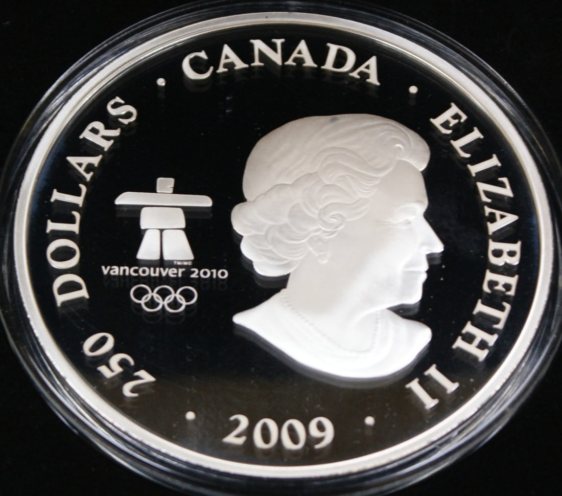 2009 Silver Kilo $250 Coin Surviving the Flood Olympic Games Box and COA (1 of 8)