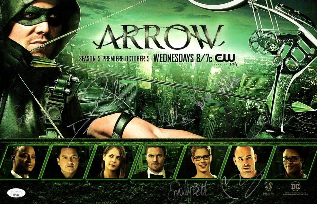 Arrow Cast Autographed 11x17 Poster Signed by Amell Holland Ramsey +4 JSA (1 of 2)