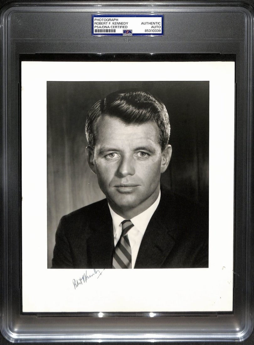 Robert F Kennedy Autographed Black and White 8x10 Photograph PSA DNA Authenticated: Robert F Kennedy Autographed Black and White 8x10 Photograph PSA DNA Authenticated This is an original 8x10 black and white photo signed by Robert F. Kennedy. The autograph has been authenticated by P