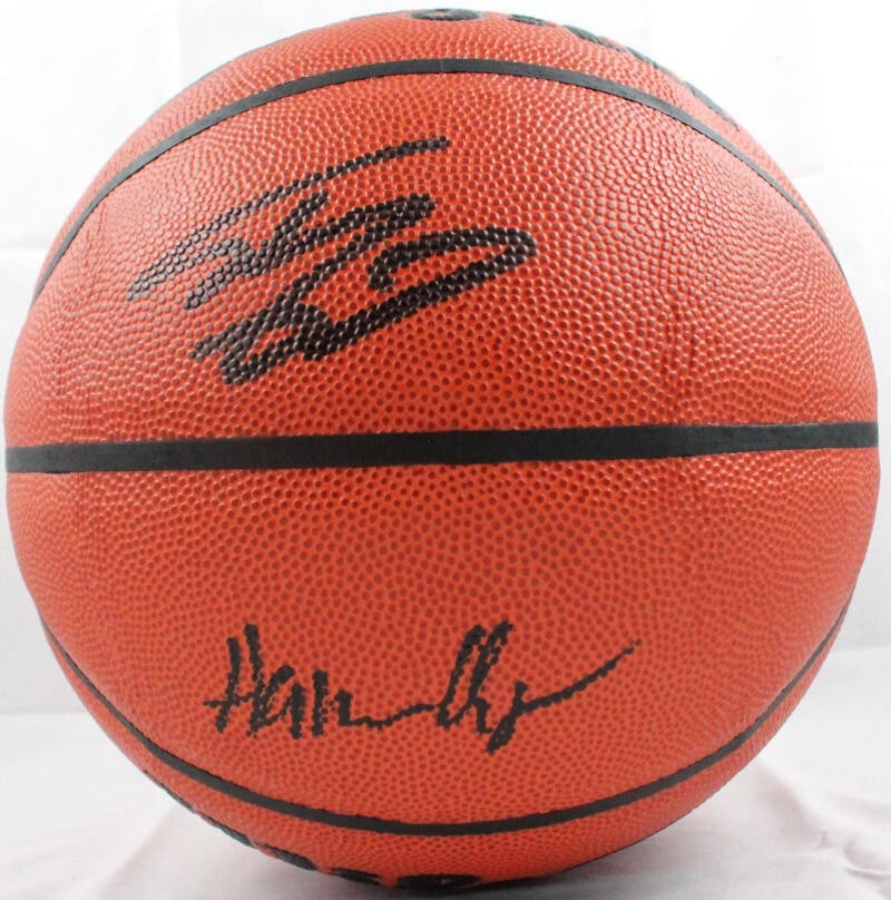 Hakeem Olajuwon Shaquille O'Neal Signed NBA Basketball JSA Authenticated: Hakeem Olajuwon Shaquille O'Neal Signed NBA Basketball JSA Authenticated This original Wilson NBA basketball features the signatures of two basketball legends, Hakeem Olajuwon and Shaquille O'Neal. Au