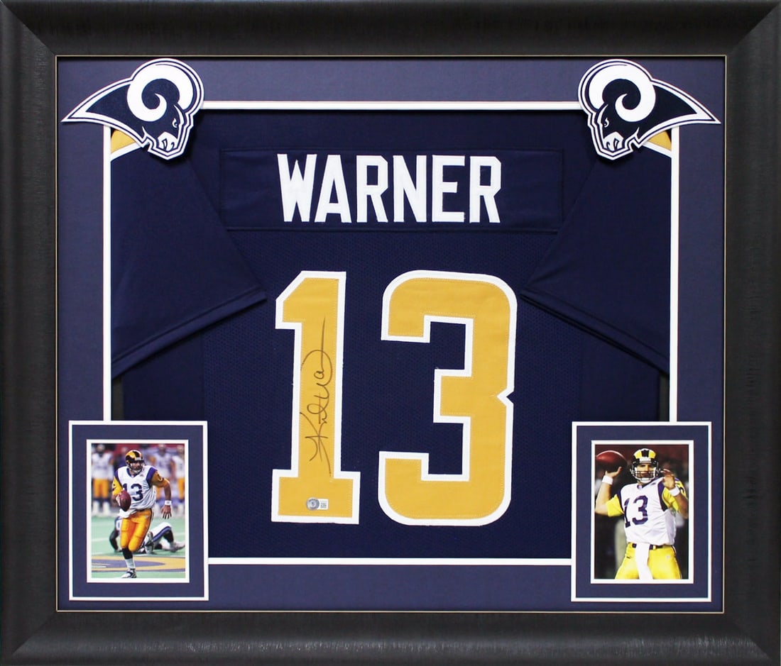 Framed Los Angeles Rams Jersey Signed by Kurt Warner Beckett Witnessed (1 of 1)