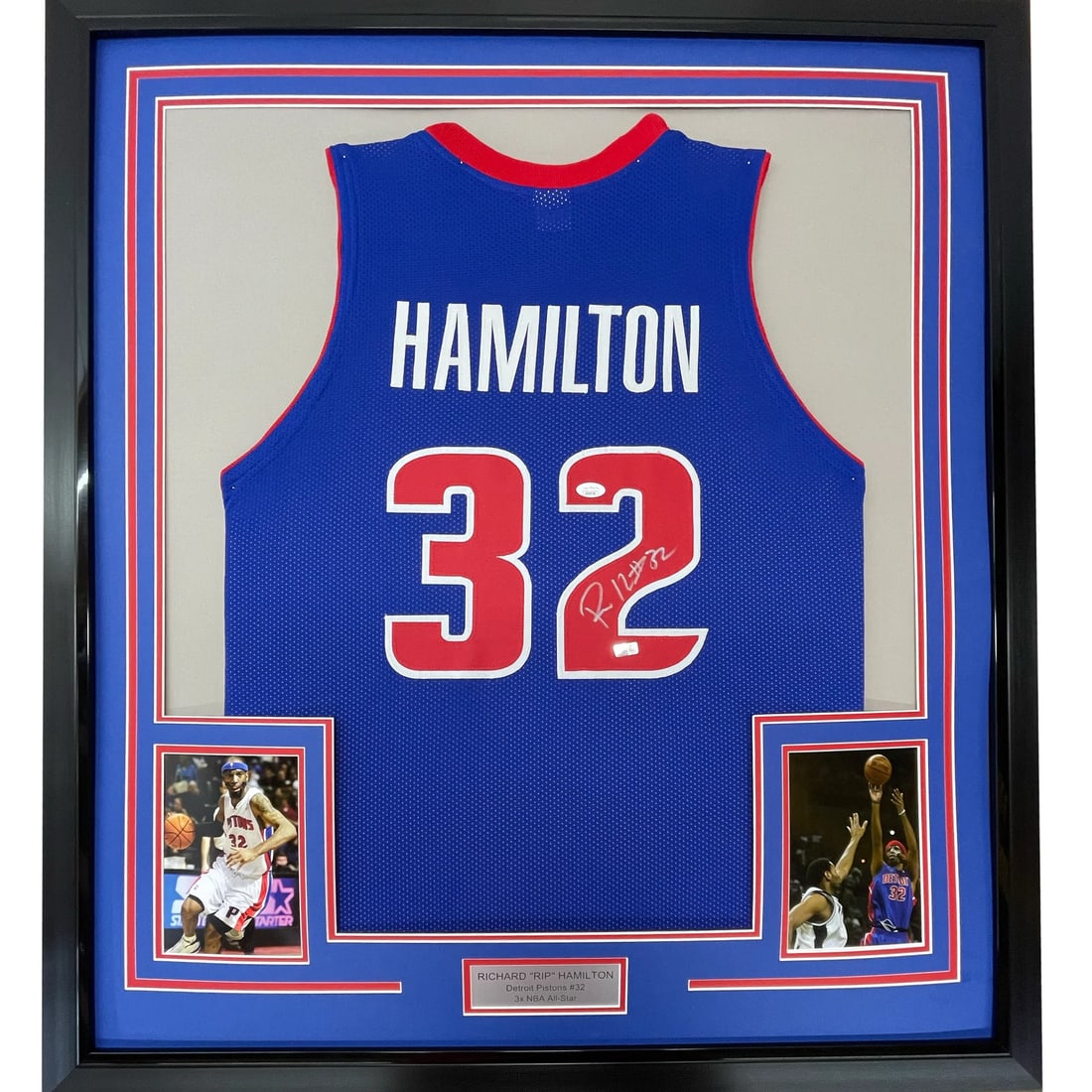 Framed Richard Hamilton Signed Detroit Pistons Jersey with JSA COA: Framed Richard Hamilton Signed Detroit Pistons Jersey with JSA COA Celebrate your love for basketball with this professionally framed and autographed Richard "Rip" Hamilton Detroit Pistons jersey. Thi