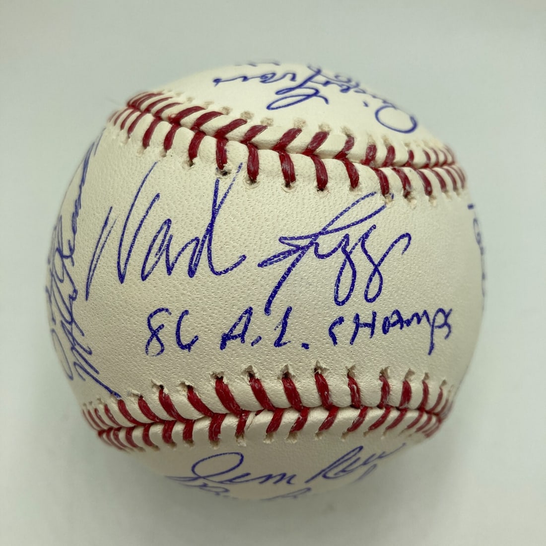 1986 Boston Red Sox Team Signed Baseball with JSA COA: 1986 Boston Red Sox Team Signed Baseball with JSA COA Celebrate the legacy of the 1986 Boston Red Sox with this authentic team-signed Major League Baseball. This baseball features the signatures of th