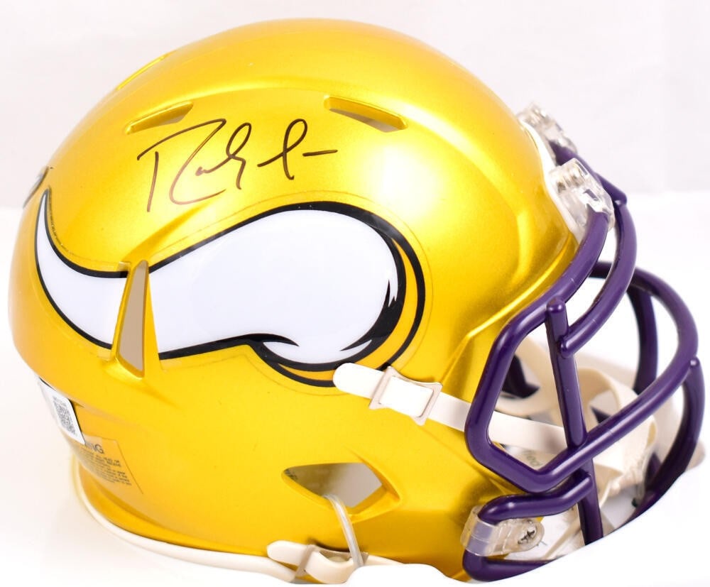 Randy Moss Signed Mini Helmet Minnesota Vikings Beckett Authenticated: Randy Moss Signed Mini Helmet Minnesota Vikings Beckett Authenticated This is an original mini helmet signed by NFL legend Randy Moss, showcasing his commitment to excellence during his time with the 
