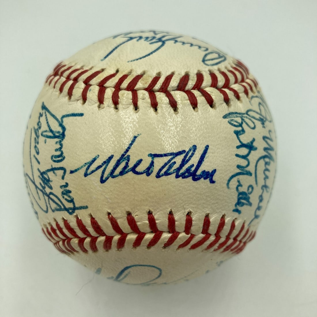 1967 Dodgers Team Signed Baseball with 25 Signatures JSA Authenticated: 1967 Dodgers Team Signed Baseball with 25 Signatures JSA Authenticated Commemorate baseball history with this original 1967 Los Angeles Dodgers team signed baseball. Featuring 25 authentic signatures,