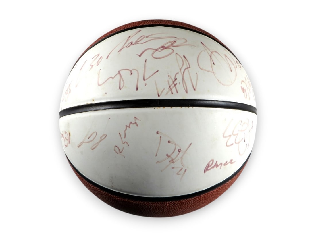 2004-05 Seattle Supersonics Team Signed Basketball JSA Authenticated: 2004-05 Seattle Supersonics Team Signed Basketball JSA Authenticated This is a 2004-05 Seattle Supersonics Team Signed Autographed Basketball featuring the signatures of notable players including Rash