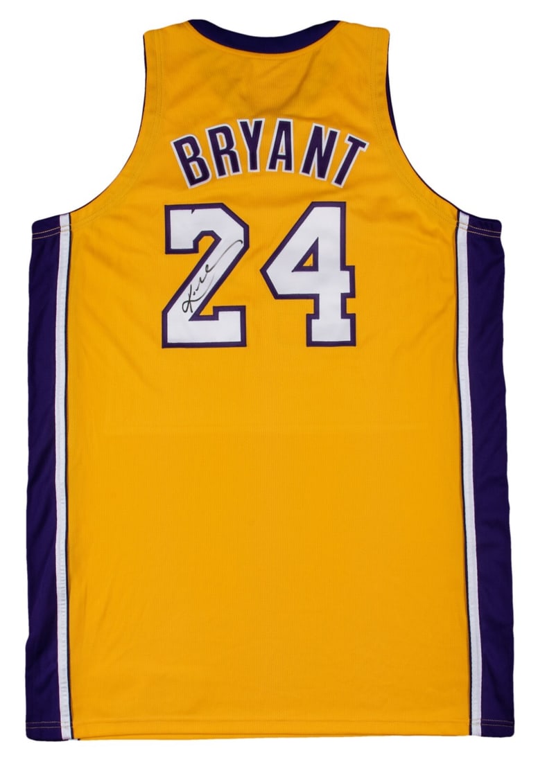 Kobe Bryant Signed 2007-08 Lakers Game Jersey Beckett MEARS Certified (1 of 10)