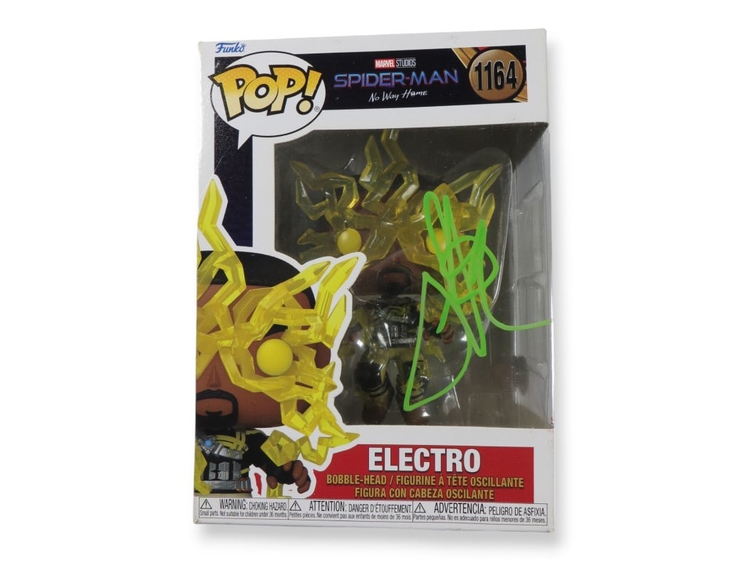 Jamie Foxx Signed Funko POP Spider-Man Electro Beckett Authenticated: Jamie Foxx Signed Funko POP Spider-Man Electro Beckett Authenticated This is a Jamie Foxx autographed Funko POP! figure of Spider-Man's Electro, a must-have for collectors. The figurine is authenticat