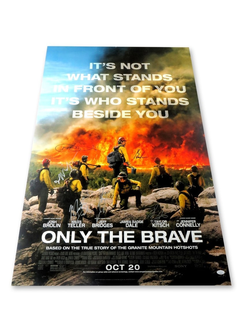 Only the Brave Autographed 27x40 Poster JSA Jeff Bridges Josh Brolin: Only the Brave Autographed 27x40 Poster JSA Jeff Bridges Josh Brolin This original 27" x 40" poster of "Only the Brave" is a remarkable piece featuring autographs from acclaimed actors Jeff Bridges, J