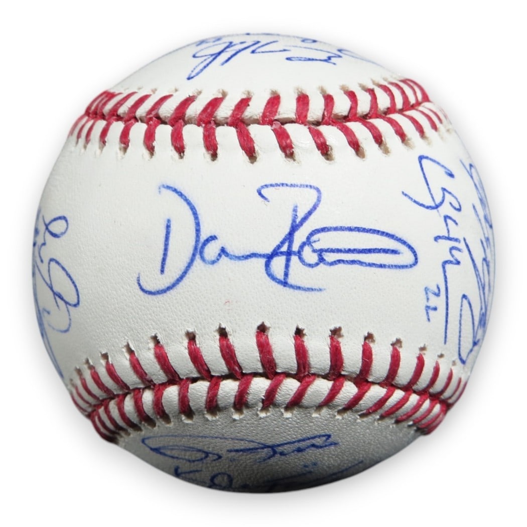 2017 Dodgers World Series Autographed Baseball 26 Signatures JSA: 2017 Dodgers World Series Autographed Baseball 26 Signatures JSA This authentic 2017 Los Angeles Dodgers World Series baseball features 26 signatures, including prominent players such as Clayton Kersh