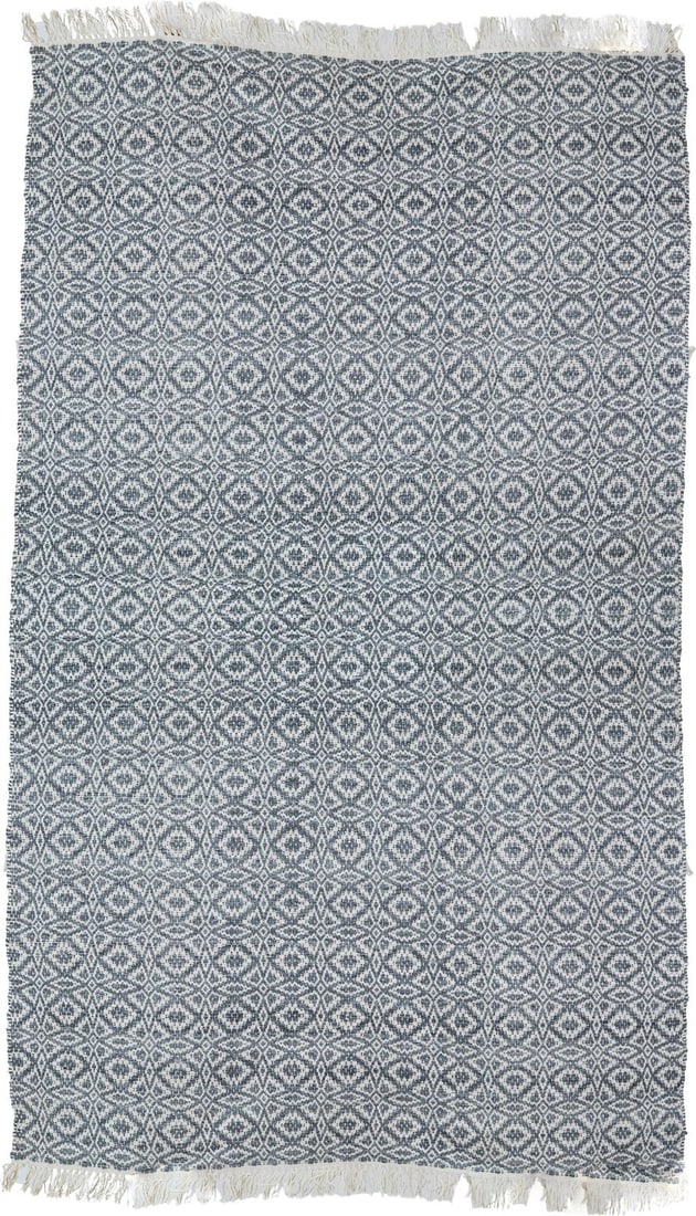 Maderia Handwoven Outdoor Rug Blue-Gray 60x96 Chic Patio Accent: Maderia Handwoven Outdoor Rug Blue-Gray 60x96 Chic Patio Accent Enhance your outdoor space with this Stylish Maderia Rug, designed to complement any patio setting. This handwoven outdoor rug features 