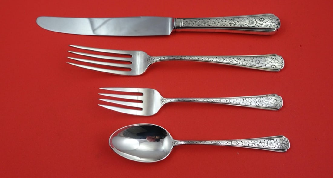 Towle Sterling Silver Old Brocade 4-Piece Dinner Place Setting: Towle Sterling Silver Old Brocade 4-Piece Dinner Place Setting Elevate your dining experience with this exquisite 4-piece dinner size place setting in the Old Brocade pattern by Towle. Crafted from hi