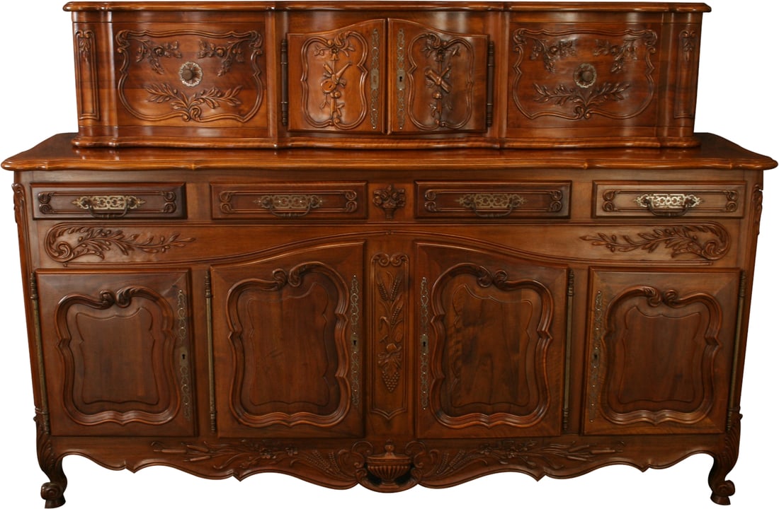 Vintage French Walnut Sideboard with Carved Chestnut Finish: Vintage French Walnut Sideboard with Carved Chestnut Finish This exquisite Antique French Country Sideboard is crafted from rich walnut and features a stunning chestnut finish. The sideboard showcases