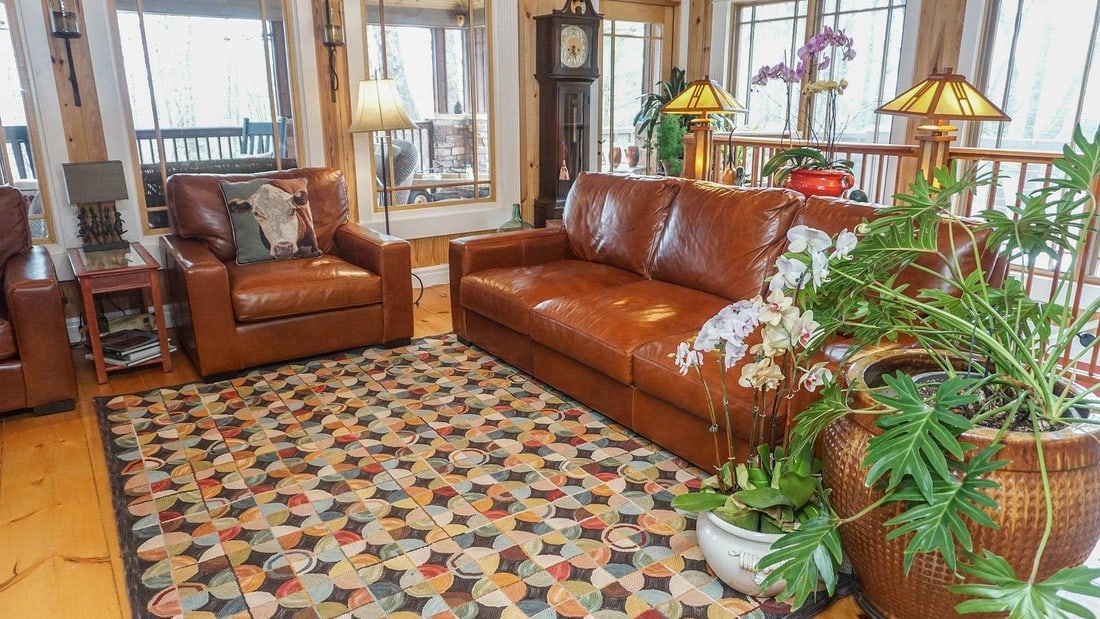 Eco-Friendly Americana Style Circle Pattern Rug 2x8: Eco-Friendly Americana Style Circle Pattern Rug 2x8 Enhance your space with this Eco-Friendly Vintage Style Rug, featuring charming circle patterns. Crafted in an Americana style, this rug is designed