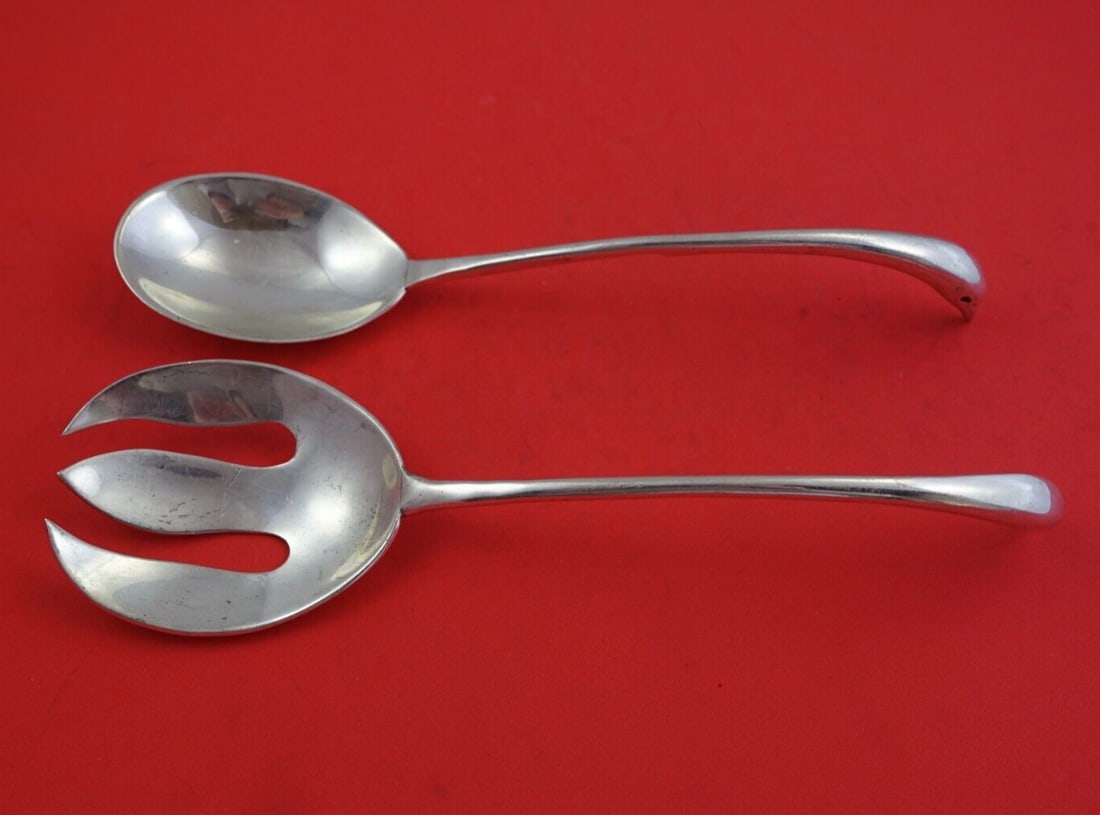 Gonzalo Moreno 2-Piece Sterling Silver Salad Serving Set with Swan Handles 9": Gonzalo Moreno 2-Piece Sterling Silver Salad Serving Set with Swan Handles 9" Elevate your dining experience with this exquisite 2-piece salad serving set crafted from Mexican sterling silver by Gonza