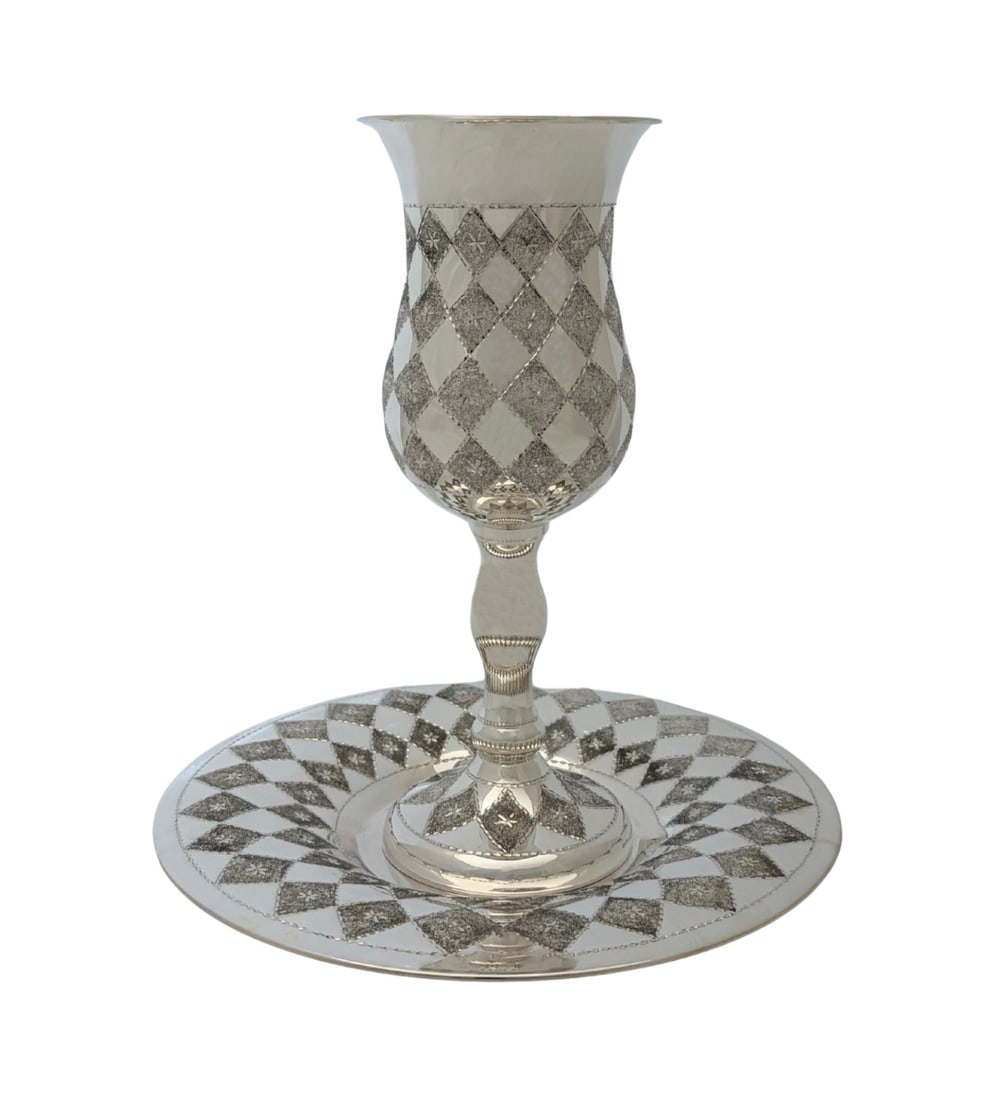 Handmade Sterling Silver Passover Eliyahu Cup and Tray Diamond Cut Design: Handmade Sterling Silver Passover Eliyahu Cup and Tray Diamond Cut Design This fine large Passover Eliyahu cup and tray set is crafted from 925 sterling silver and features handmade designs with a dia