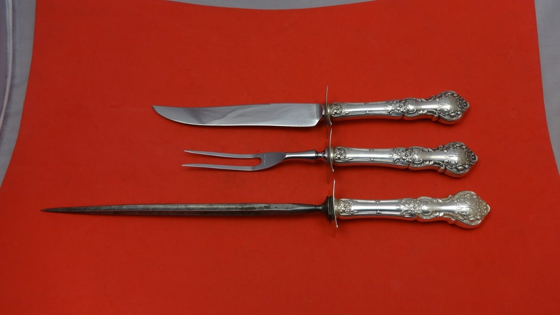 Fleury by Gorham Sterling Silver 3 Piece Roast Carving Set: Fleury by Gorham Sterling Silver 3 Piece Roast Carving Set This exquisite three-piece roast carving set is crafted in sterling silver, featuring the elegant Fleury pattern by Gorham. The set includes 